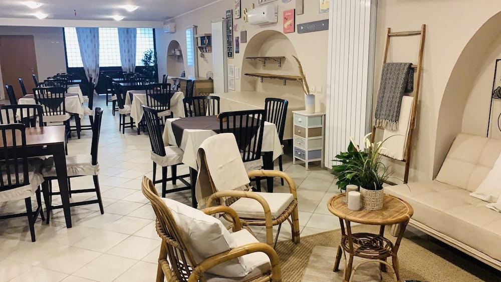 Al Casale Del Veio Hotel