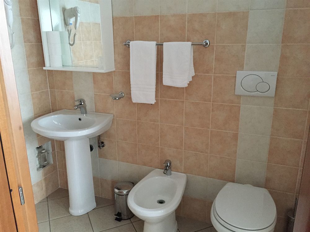 Al Casale Del Veio Hotel