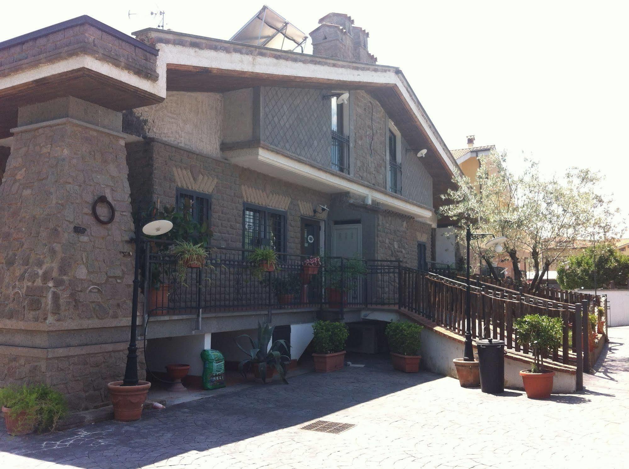 Al Casale Del Veio Hotel 2*