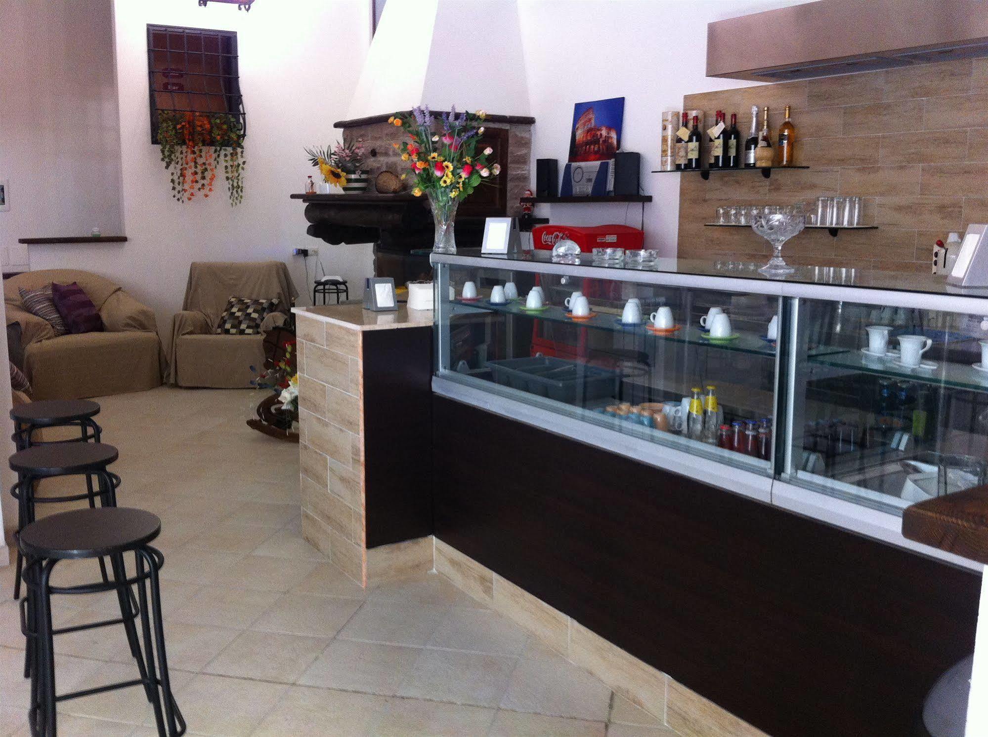 Al Casale Del Veio Hotel